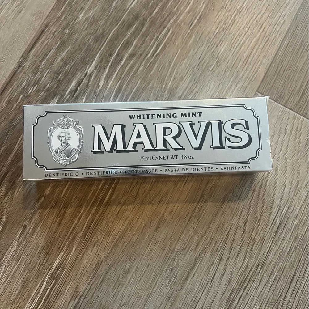 NWT Marvis Whitening Mint toothpaste - Picture 2 of 8